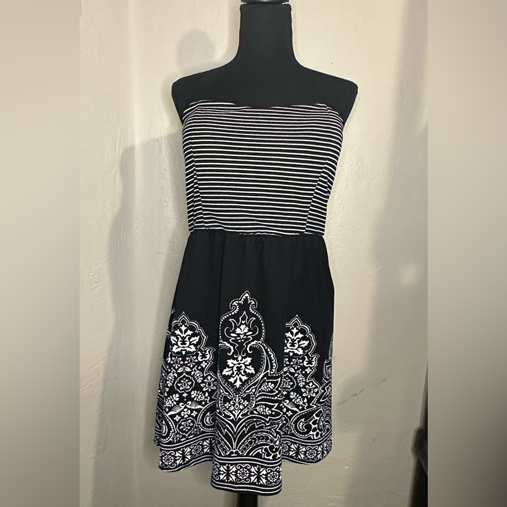 No Boundaries Derek Heart Women Junior Dress Size XXL Strapless Black White